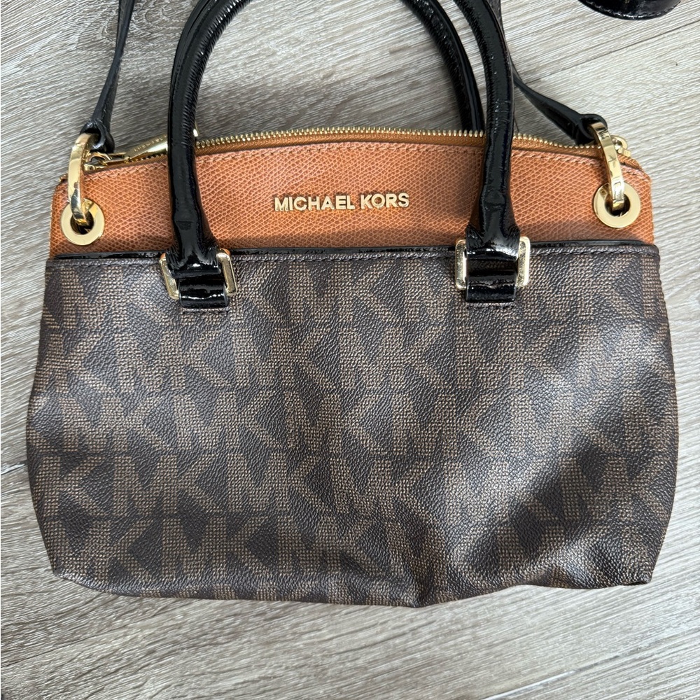 Michael Kors Crossbody Purse